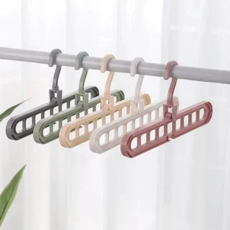 9 hole coat hanger